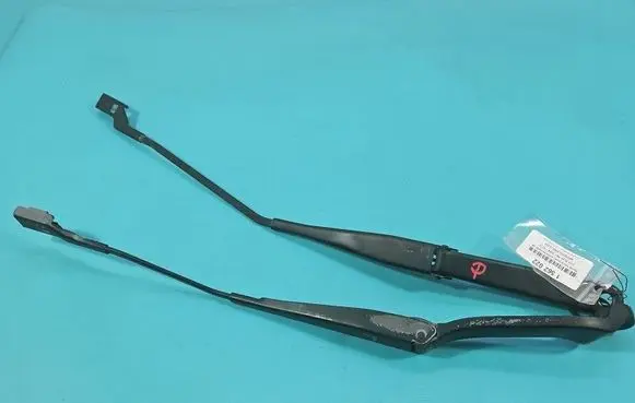 Ford Kuga I Front wiper blade arm IMPRK1562022
