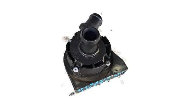 Skoda Octavia Mk3 (5E) Electric auxiliary coolant/water pump 5C0965567A 5G0965567A