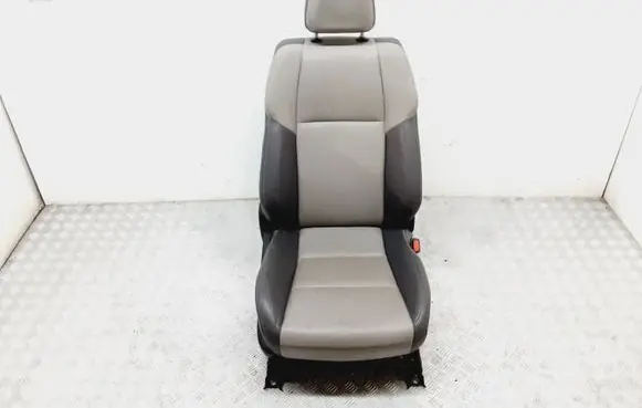 Front passenger seat