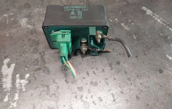 Peugeot Partner Glow plug pre-heat relay 598138