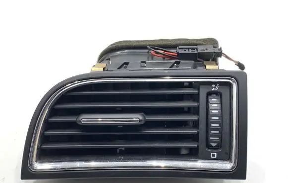 Skoda Superb B6 (3T) Rear air vent grill 3T0819701