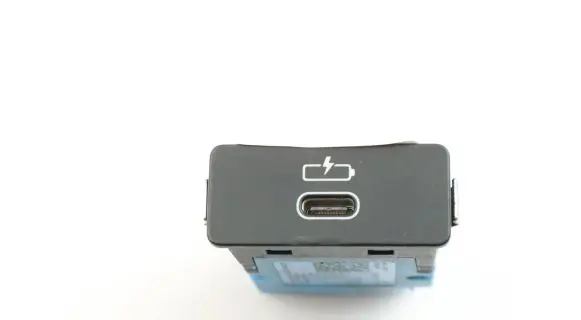 USB socket connector