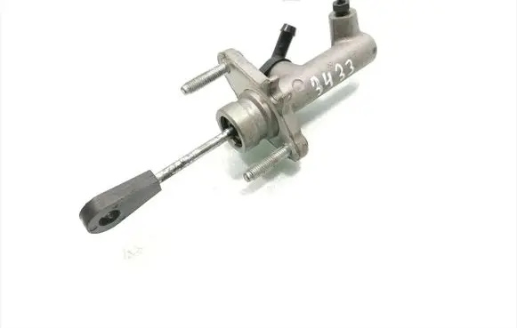 Subaru Outback Master brake cylinder