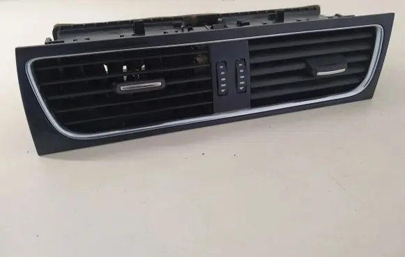 Audi A5 8T 8F Dash center air vent grill 8T2820951B