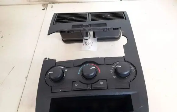 Dodge Magnum Climate control unit p04596494af 28009829
