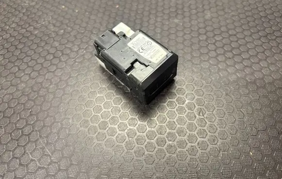 Toyota Corolla Verso AR10 Ignition lock 626399000 D99KN536021 ETC094LPD0290