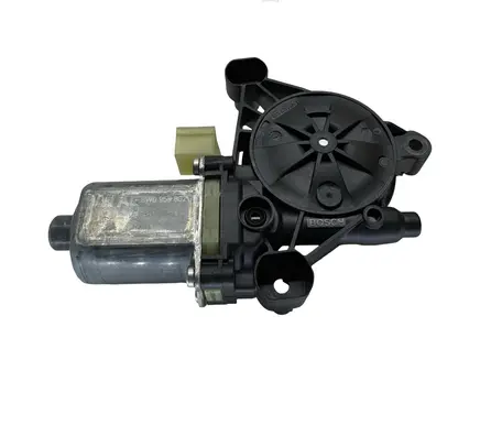 Audi Q7 4M Front door window regulator motor 8w0959802