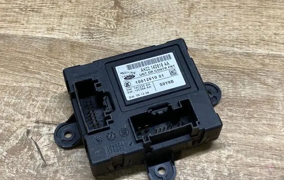 Jaguar XF X250 Door control unit/module AH2214D618AA 1001261001