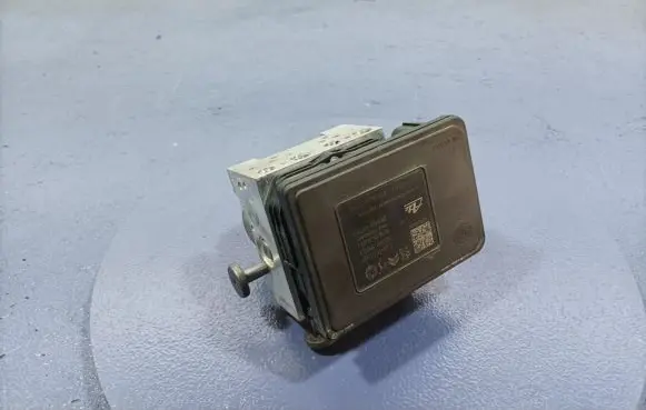 Peugeot 208 ABS Pump 9846124480