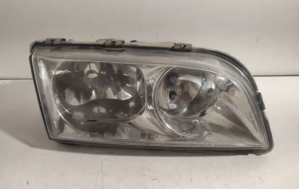Volvo S40, V40 Headlight/headlamp