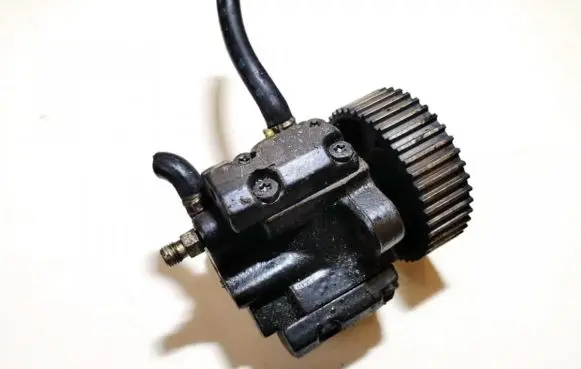 Alfa Romeo 166 Fuel injection high pressure pump 0445010006