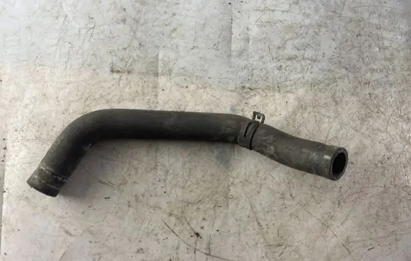 Volkswagen Touran I Engine coolant pipe/hose