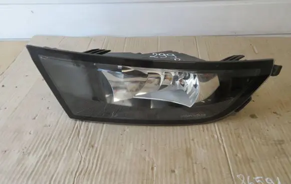 Skoda Fabia Mk3 (NJ) Front fog light 6V0941700A