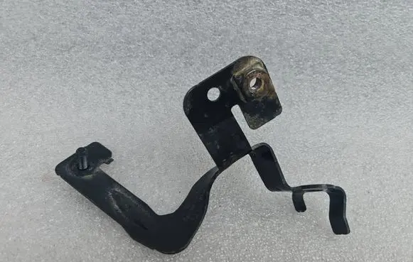 Audi Q7 4L other engine part 7L6820769