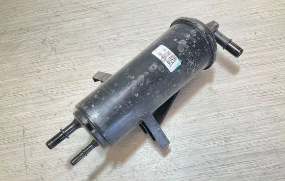 Volvo XC40 Fuel filter 32203644