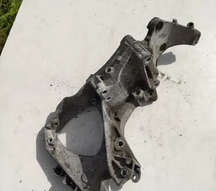 Renault Espace III Generator/alternator bracket 8200004352