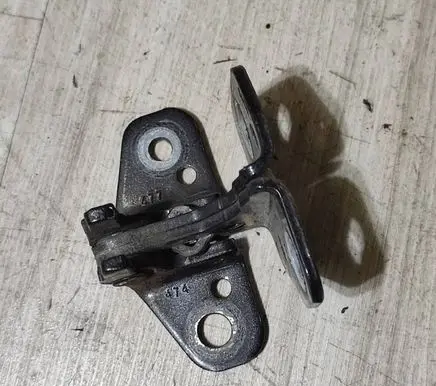 Jeep Grand Cherokee Rear door upper hinge