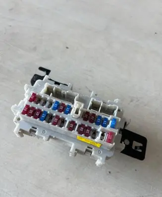 Nissan Altima Fuse box set 1480zb00a