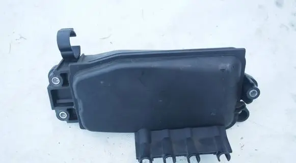 Mercedes-Benz E W212 Vacuum air tank A6510700568 446480601