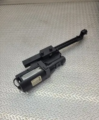 Mercedes-Benz E A207 Seat adjustment motor 969547102