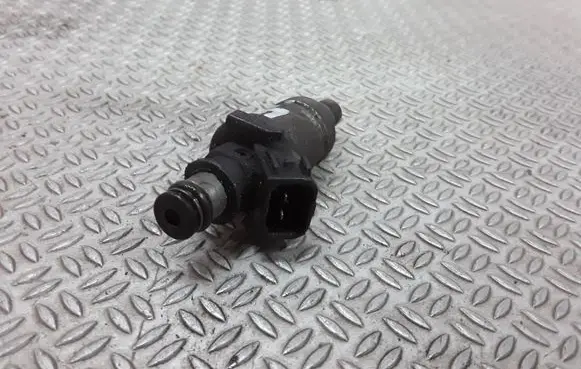 Honda CR-V Fuel injector