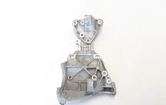 Volvo XC60 Generator/alternator bracket 31316673