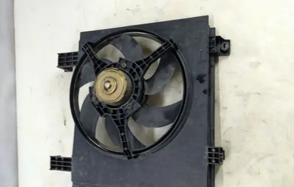 Smart ForTwo I Air conditioning (A/C) fan (condenser) 8240374