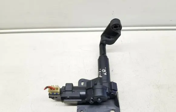 Chrysler Voyager Rear door lock 04717607AB nr7412