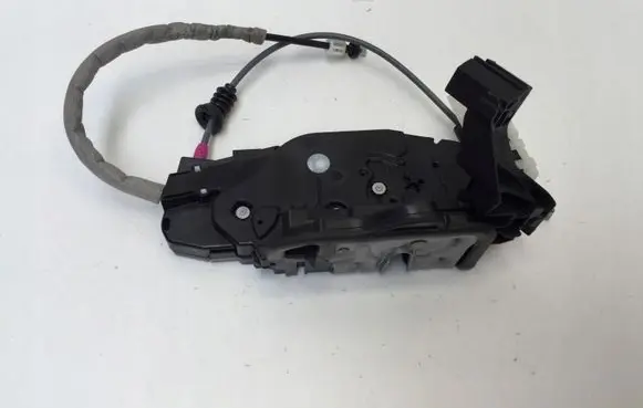 Mercedes-Benz B W247 Rear door lock A0997303101