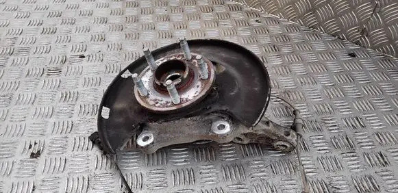 Opel Astra J Front wheel hub 