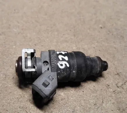 Audi A3 S3 8L Fuel injector 06A906031A