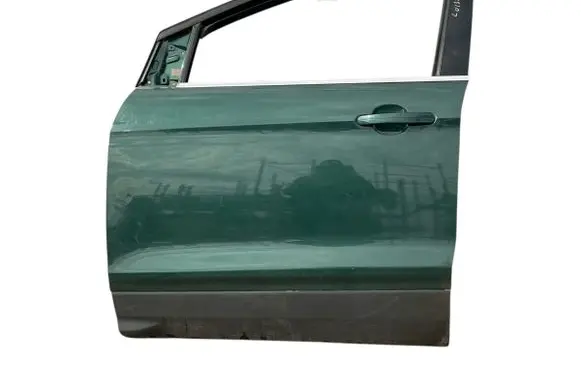 Ford Kuga II Front door 