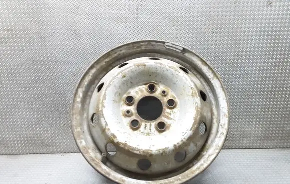 Iveco Daily 30.8 - 9 R15 steel rim 