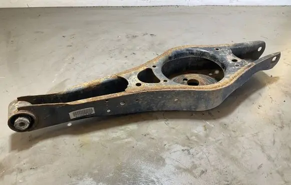 Audi Q3 8U Rear upper control arm/wishbone