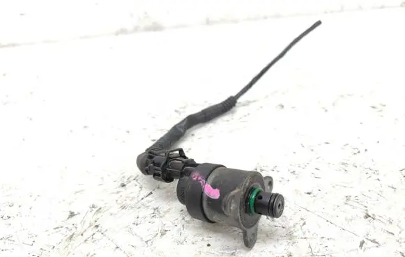 Toyota Yaris Fuel pressure regulator 0928400526