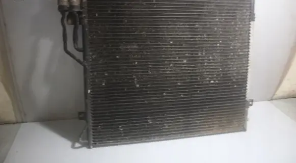 Jeep Cherokee A/C cooling radiator (condenser)