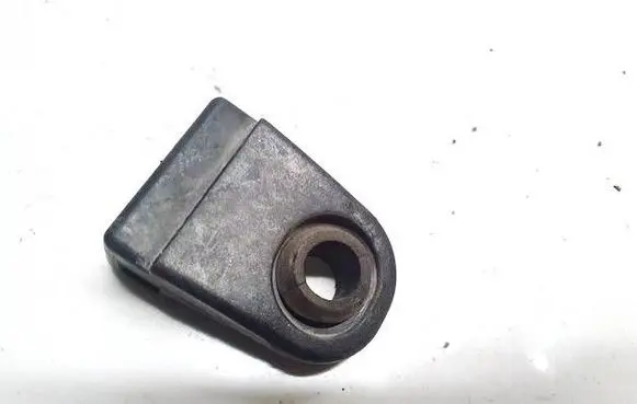 Peugeot 406 Radiator mount bracket 9626677880