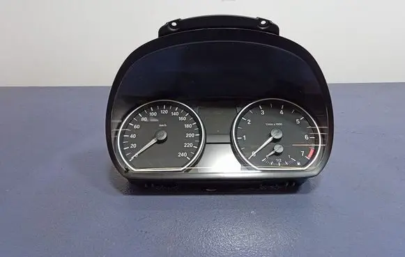 BMW 1 E81 E87 Speedometer (instrument cluster) 9166813