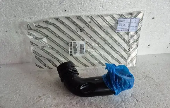 Fiat 500X Air intake hose/pipe 68297054AA 51968078