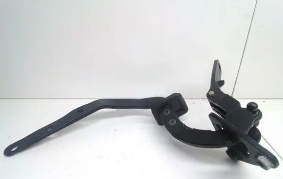 Volvo V70 Tailgate/trunk/boot hinge 8643158