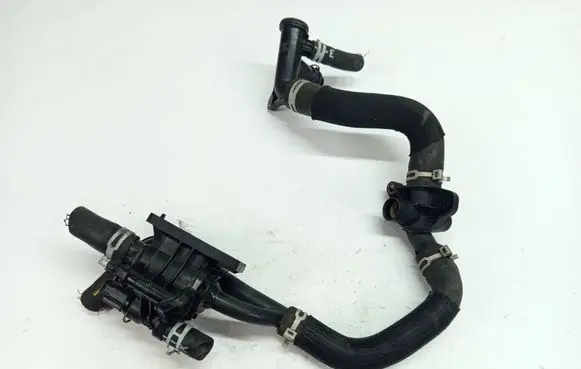 Thermostat/thermostat housing