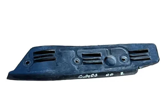 Skoda Superb B5 (3U) Front bumper mounting bracket 3U0807184