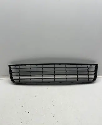 Volkswagen Golf V Front bumper lower grill 1K0853677