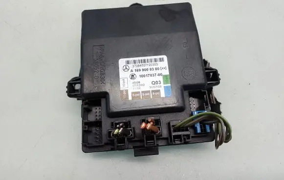 Mercedes-Benz B W245 Door control unit/module A1699000300