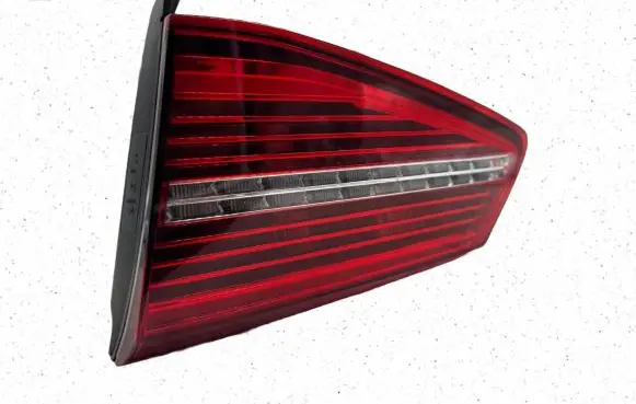 Volkswagen PASSAT B8 Tailgate rear/tail lights 3G9945308A 81450201
