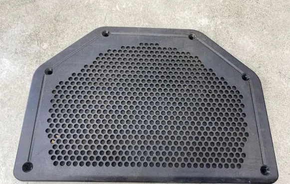 BMW 3 E90 E91 Subwoofer grill/trim 6925337