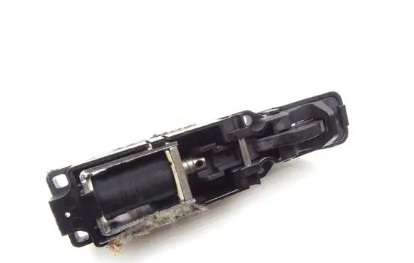 Jaguar XF X250 Central locking vacuum pump 8X2306002AD