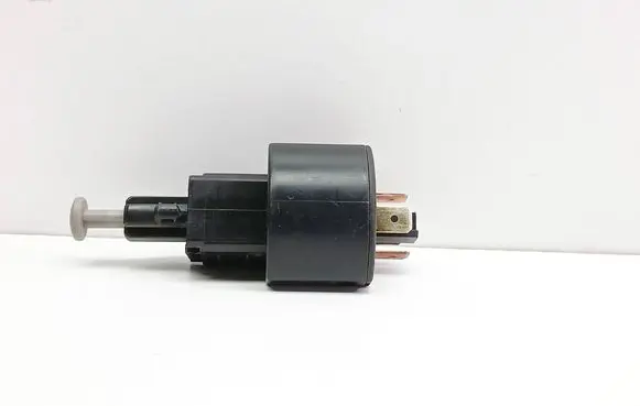 Opel Zafira A Brake pedal sensor switch 09132299 09175172 09175185