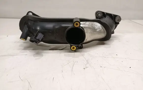 Peugeot 3008 II Intake manifold 9674951680 31342373 31319540