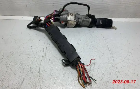 Audi A6 S6 C5 4B Ignition lock 4B0905851G